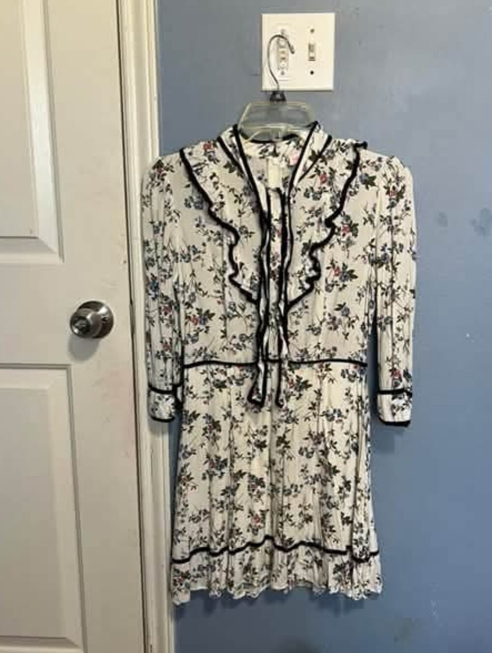 re:named White Floral Ruffle Tie-Neck Dress